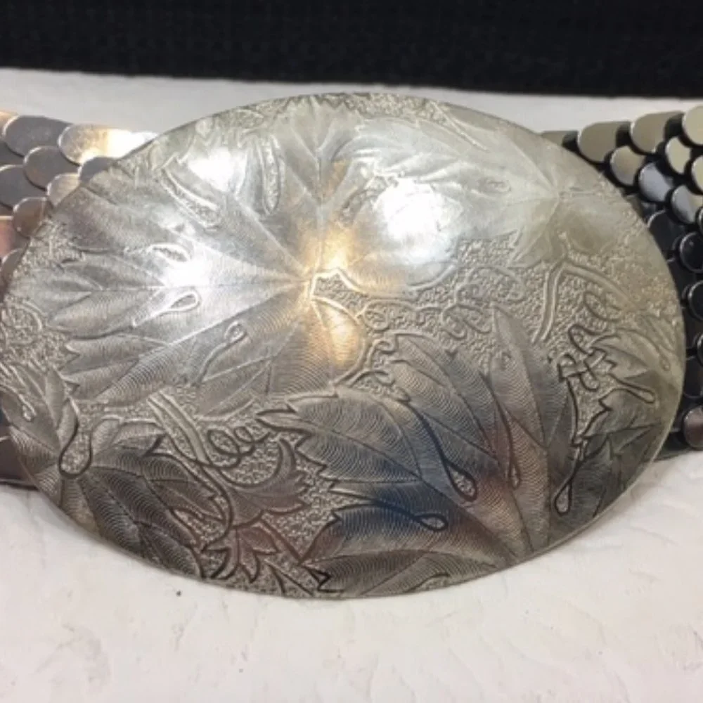 VTG 90's Shiny Silver Metal Reptile Scale Stretch Elastic Belt Silver Buckle